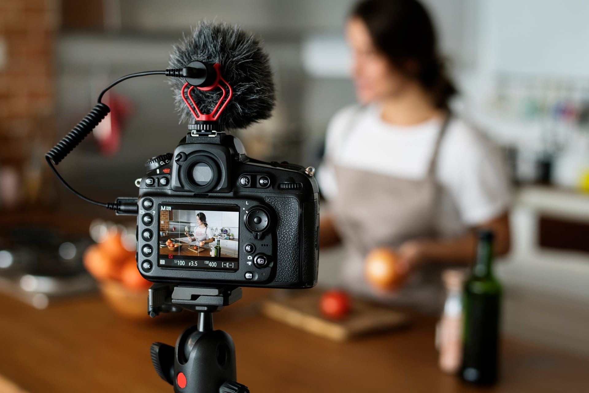 7 Ways Live Streams Can Help Your Small Business Build Brand Recognition